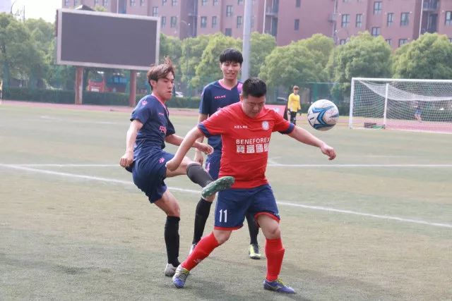 热刺上半场0-1落后维拉，数据对比一览